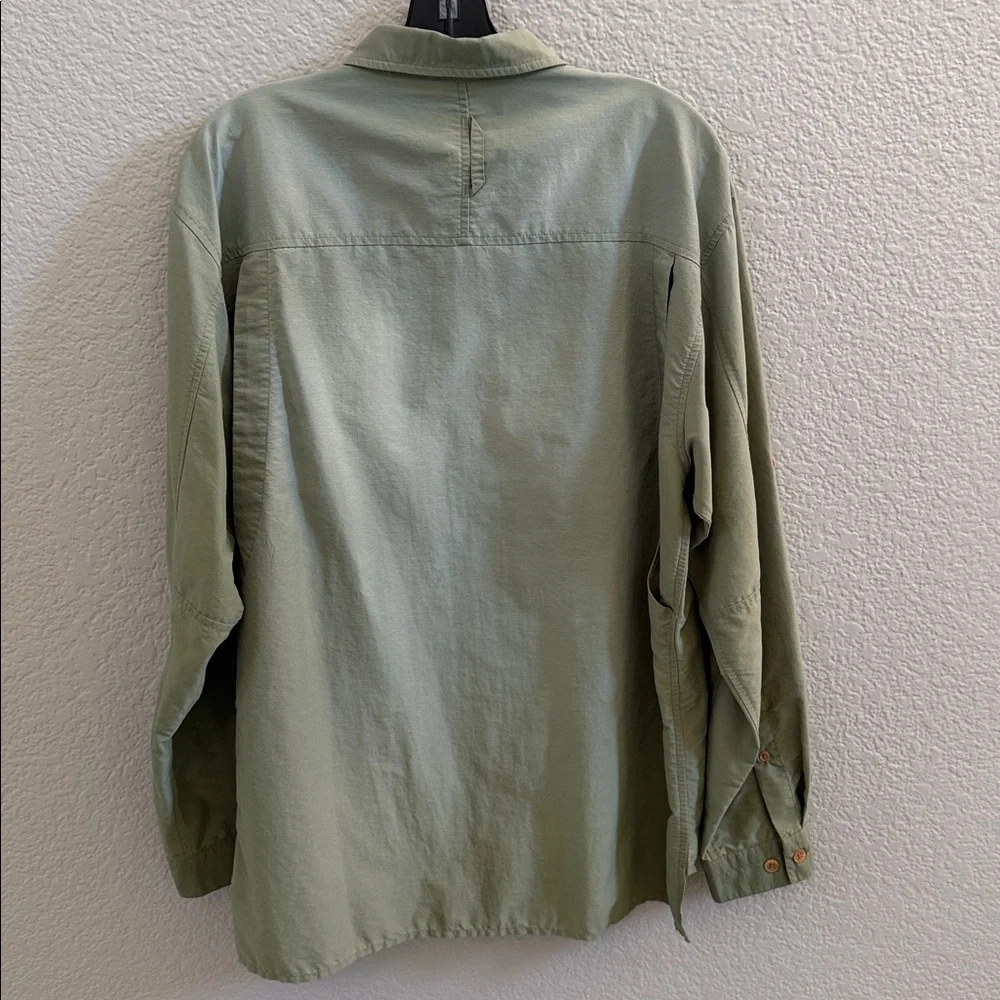 The North Face Green Nylon Cargo Button-Up Shirt Size Medium Outdoor Utility